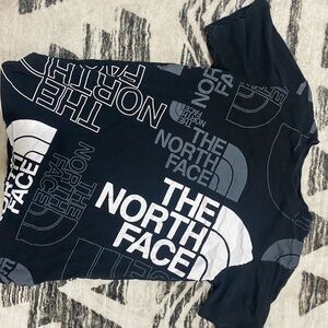 Men’s North Face Black and white T-shirt